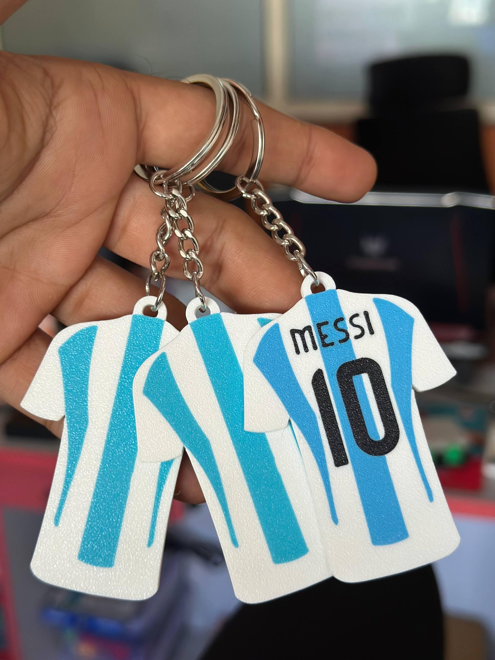 3D printed Lionel Messi Argentina #10 jersey keychain — double-sided fan gift by LayerPop